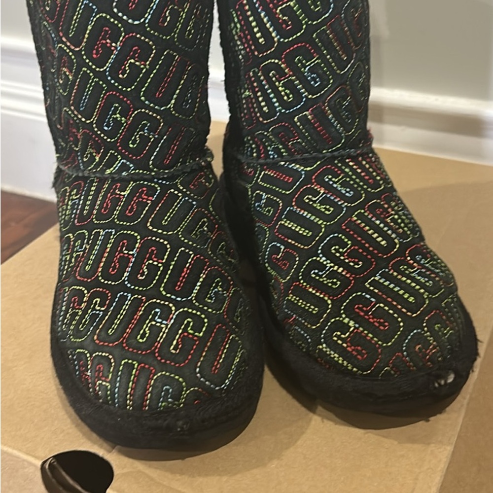 UGG Kids' Black and Multicolor Logo Boots